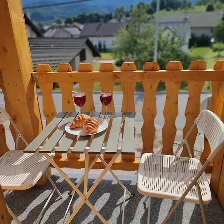 Slovenian House Mira 지고르니예 고르예